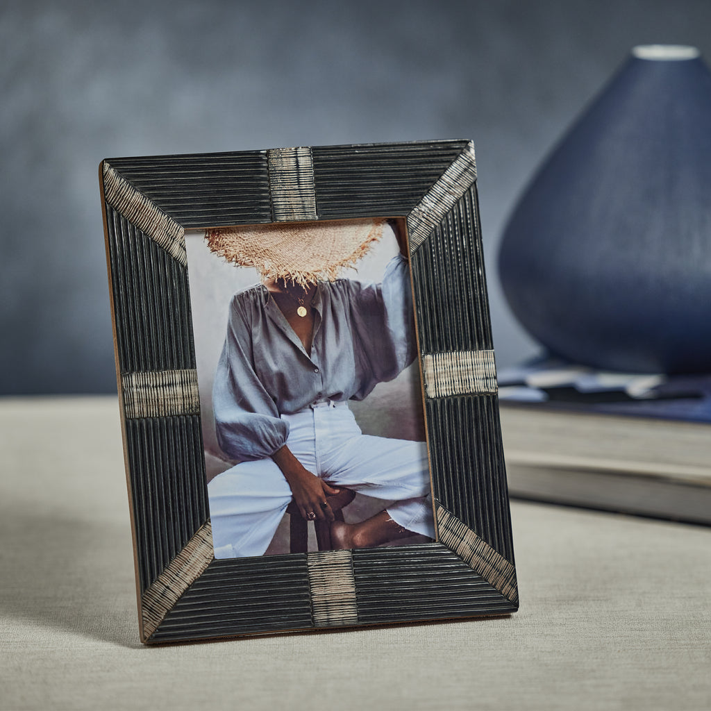 Black Ribbed Horn and Shagrin Photo Frame